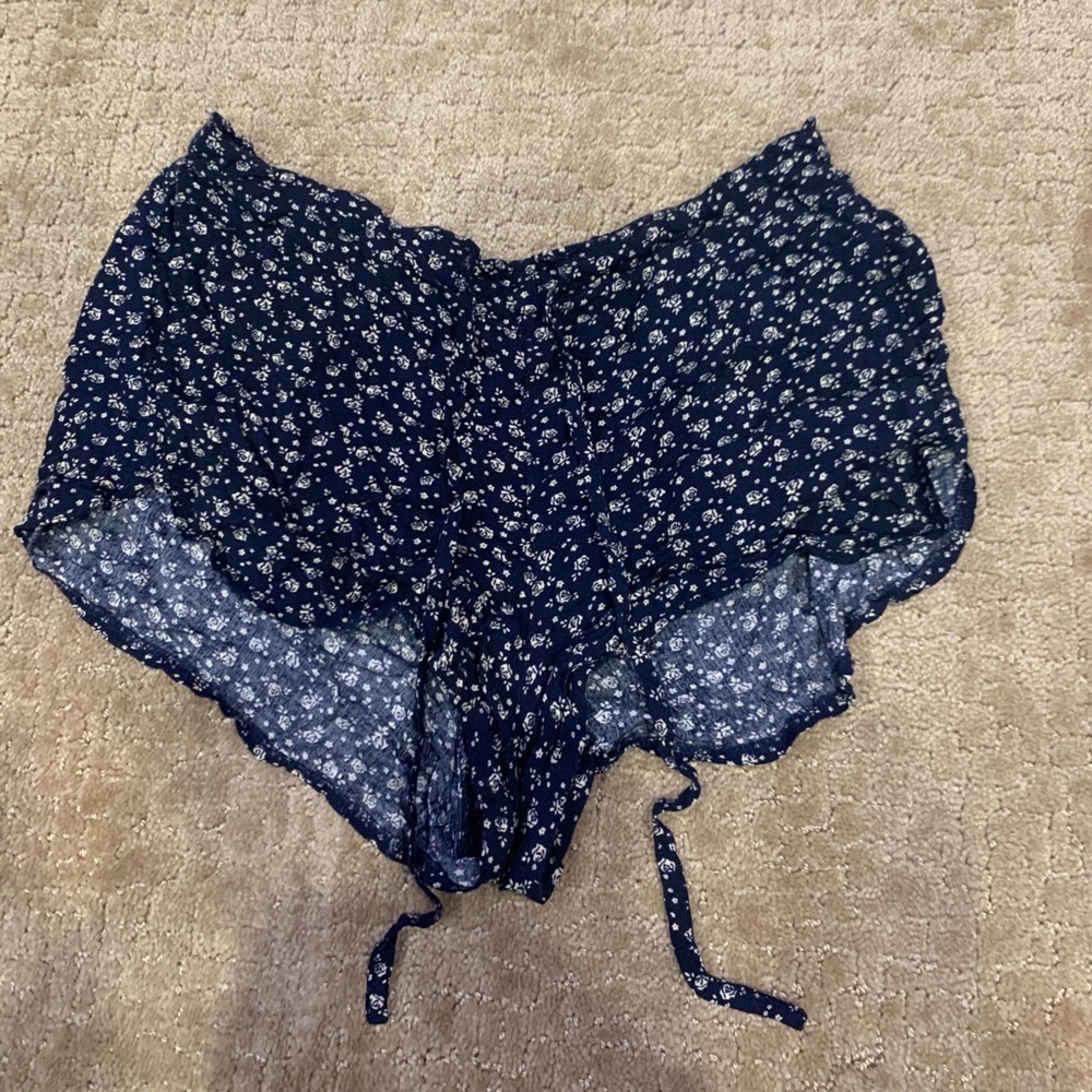 comfy navy brandy shorts w/ white flowers